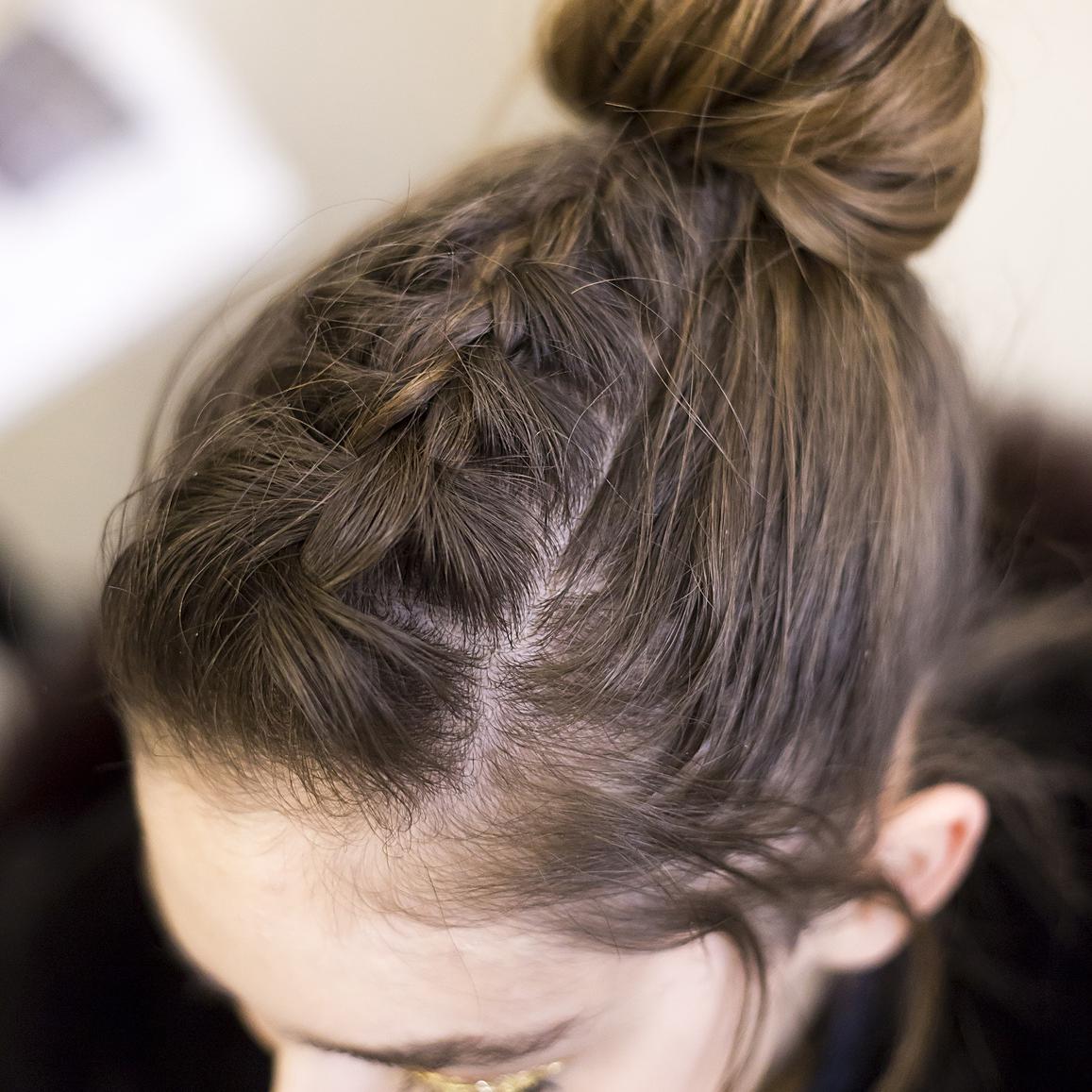coiffure avec tresse chignon avec tresse d 233 couvrez le bun arty coiffure avec tresse chignon avec tresse d 233 couvrez le bun arty