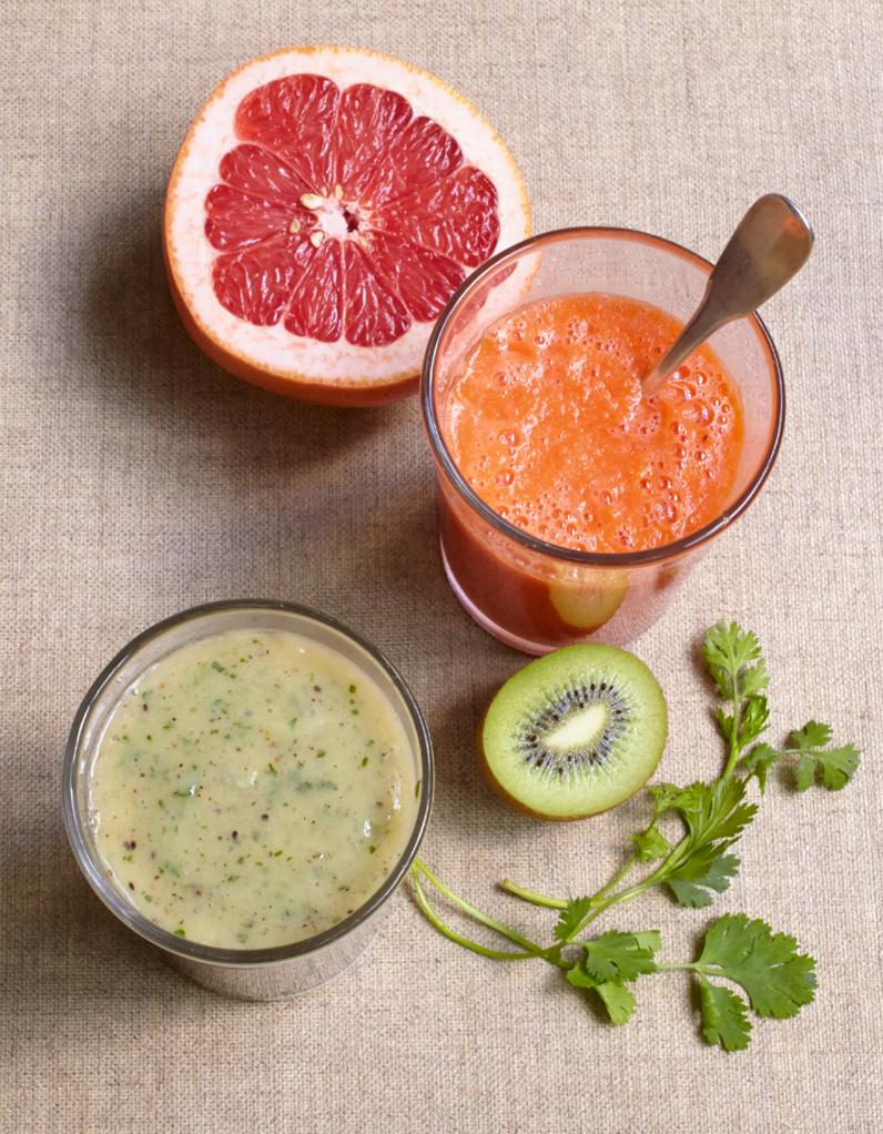 Petit déjeuner : recettes de cuisine petit déjeuner elle à table