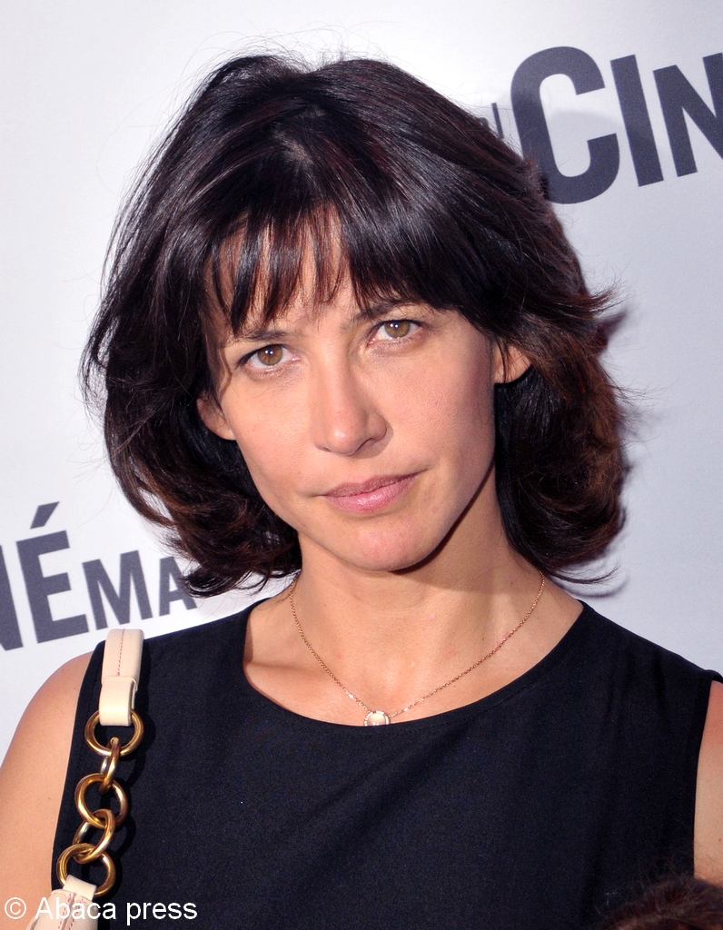 Sophie Marceau rend hommage au réalisateur de la « Boum 